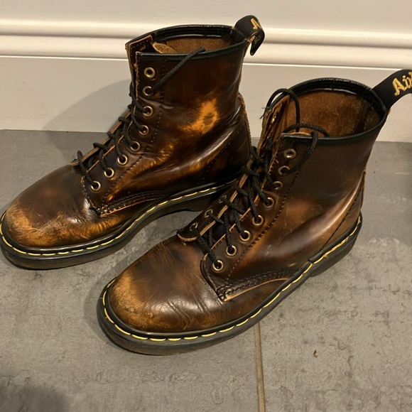 Brown doc Martens size 39 (8 women’s) - Picture 3 of 5